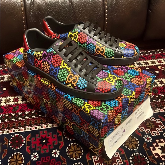 Gucci Other - GUCCI GG Supreme Monogram Psychedelic mens Ace Sneakers 7 Black Multicolor